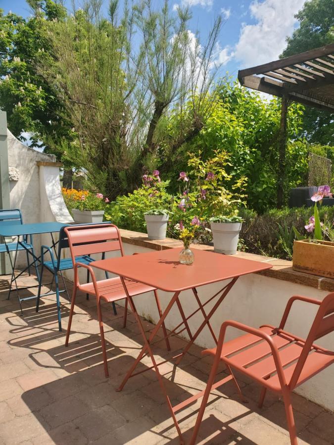 Au Mas De Janita Otel Cahuzac-sur-Vère Dış mekan fotoğraf